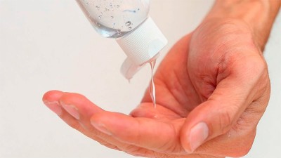 Prohíben el uso de marcas de alcohol etílico y en gel