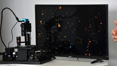 Entrerriano desarrolla un microscopio que detecta el Covid 19 por fluorescencia