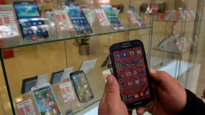 La producción y venta de teléfonos celulares registran caídas históricas