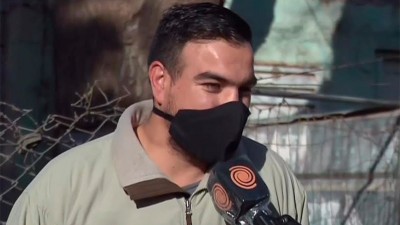 Albañil ofrece trabajar a cambio de computadora para que su hija pueda estudiar