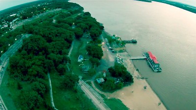 La misteriosa historia de pescadores en Hernandarias: La luz del Correntoso