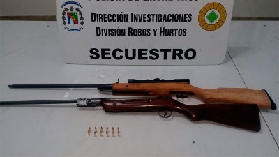 Vendía armas a través de redes sociales y cayó en una trampa policial