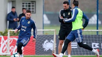 Scaloni confirmó a los 28 convocados para los partidos de Eliminatorias