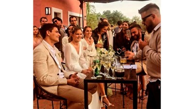 Casamiento y fiesta clandestina: se delataron por imágenes en redes sociales