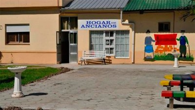 Detectan caso de Covid-19 en el Hogar de Crespo y hay varios abuelos aislados