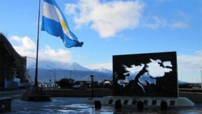 A 200 años de primer izamiento en Malvinas, actos en todo el país y lanzamiento del Consejo Nacional