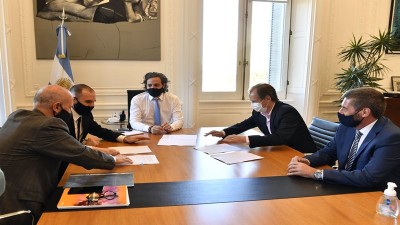 Bordet firmó un acuerdo con Nación por financiamiento para la provincia