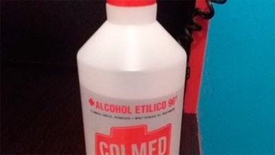 Prohibieron la venta y el uso de otro alcohol etílico