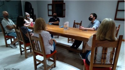 Reunión con prestadores turísticos, con el acompañamiento del Coordinador de Turismo de la Costa del Paraná