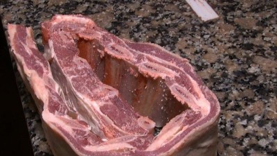 El Gobierno busca acordar precios para tres cortes de carne estas Fiestas