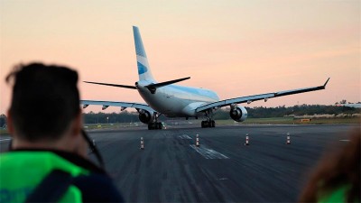 El Gobierno suspenderá vuelos con Gran Bretaña por la nueva cepa de coronavirus