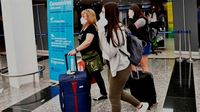 Quienes lleguen del exterior deberán hacer 7 días de aislamiento y un test PCR