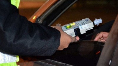 Camionero manejaba borracho, sopló la pipeta y rompió el alcoholímetro