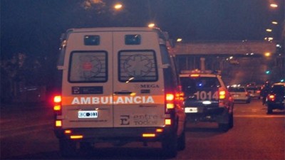 Entró a robar, cayó del techo y terminó internado en terapia intensiva