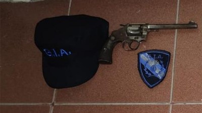 Dos mujeres se pelearon y un hombre terminó detenido