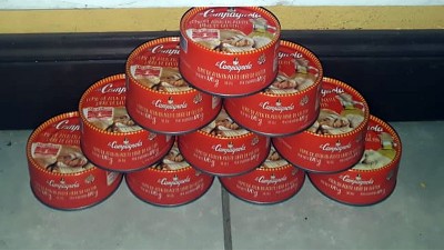 Intentó llevarse latas de atún de un supermercado en Paraná y lo detuvieron