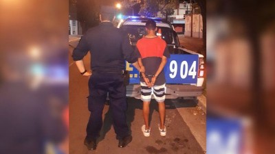 Una paranaense roció con gas pimienta a un ladrón