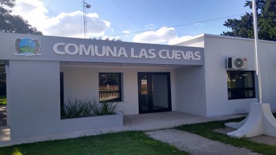 Trabajos y mejoramientos en caminos zona de Las Cuevas