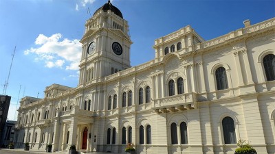 Este sábado 1 de mayo comenzará el pago de haberes a estatales