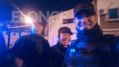 ¡Héroes! Tres policías salvaron la vida de un bebé que había dejado de respirar