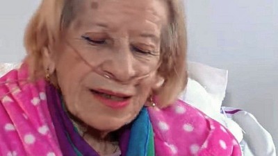 La docente jubilada Beatriz Almada tiene cáncer: Iosper dejó de cubrirle cuidadoras