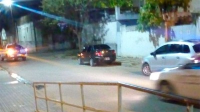 Sujeto ocasionó disturbios en hospital y se enfrentó con los enfermeros