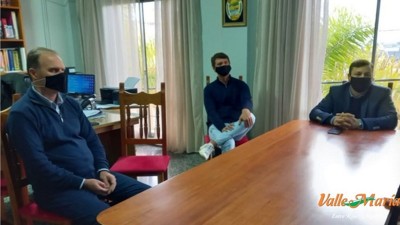 Recibimos la visita del Diputado Julián Maneiro