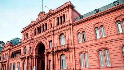 Gobierno lanzará medidas: habrá aumento para jubilados y del salario mínimo