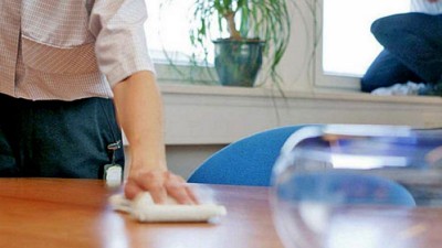 Nuevo aumento para el personal doméstico: cómo quedan las escalas salariales