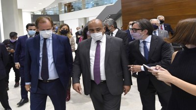 Bordet consiguió financiamiento por 40 millones de dólares para reparar caminos rurales