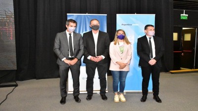 Se firmó el acuerdo para una importante obra de extensión de la red cloacal