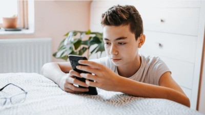 ¿Generación muda?: viven pegados al celular pero odian hablar por teléfono