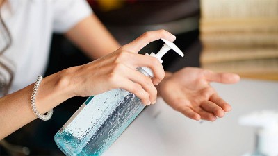 Ya no se exigirá el control de temperatura y el alcohol en las manos