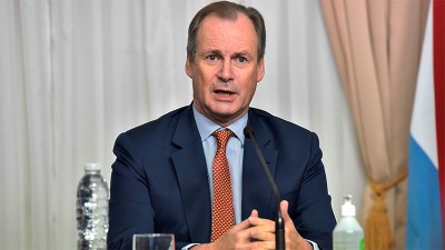 Bordet promulgó la Ley de Energía Eléctrica Sostenible