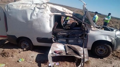 Iban 13 personas en una Fiorino que volcó por el exceso de peso