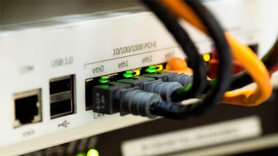 Internet, cable y telefonía fija: el Gobierno autorizó un aumento para enero