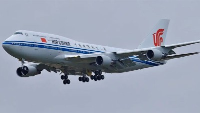 La historia del avión que despegó el 1 de enero y aterrizó el 31 de diciembre