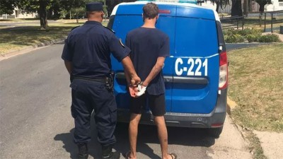 Violento golpeó a su pareja y rompió pertenencias en la vivienda