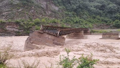 Se cayó un puente internacional que une a Salta con Bolivia