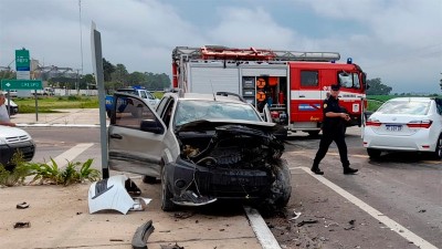 Una herida e importantes daños materiales, el saldo de tremendo choque en Crespo