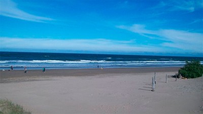 Una turista encontró un cráneo humano en playa de la Costa Atlántica