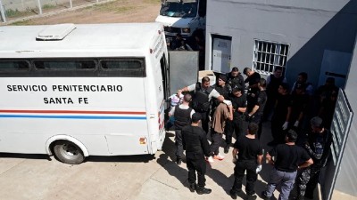 Insólito: Detuvieron a tres hombres que fueron víctimas de un robo porque los ladrones los denunciaron por malos tratos