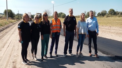 Laura Stratta, visitó la obra  de acceso a   Aldea Protestante