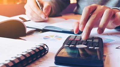 Prevén modificar impuesto a las Ganancias para otorgar IFE a sectores informales