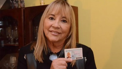 Enfermera entrerriana que estuvo en Malvinas, recibió DNI como heroína de guerra
