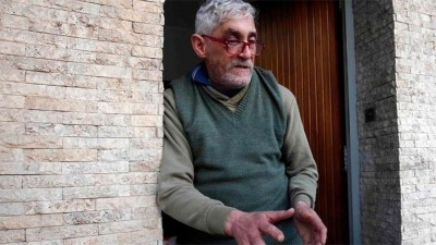 Tiene 63 años, conoció a una joven por Tinder y le desvalijó la casa