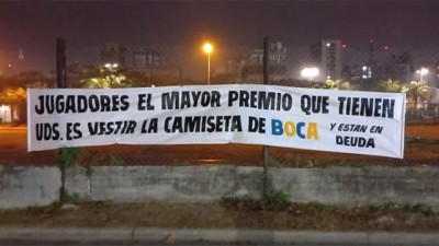 Están en deuda: apareció un pasacalle contra los jugadores de Boca