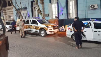 Detuvieron a tres santafesinos por incendios en islas entrerrianas