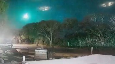 Video: el cielo de Córdoba se iluminó con la caída de un bólido durante la noche
