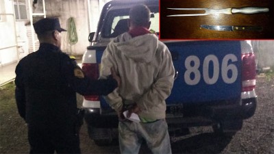Con un cuchillo y un tenedor, abrió un auto con intenciones de robo en Paraná
